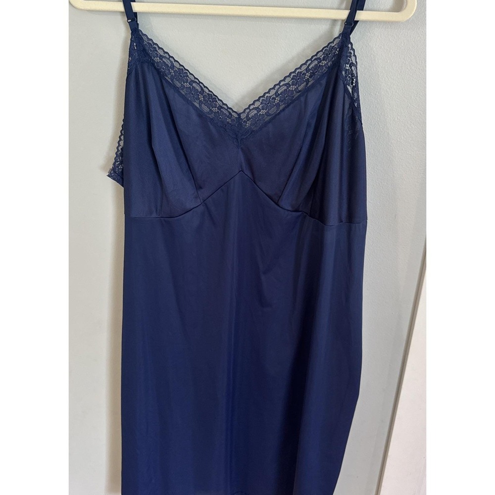 Vintage Vanity Fair Women's Blue Nylon Slip Lace Trim Adjustable Straps - Large